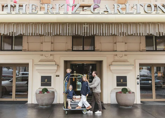 The Ritz-carlton, Hotel 5*