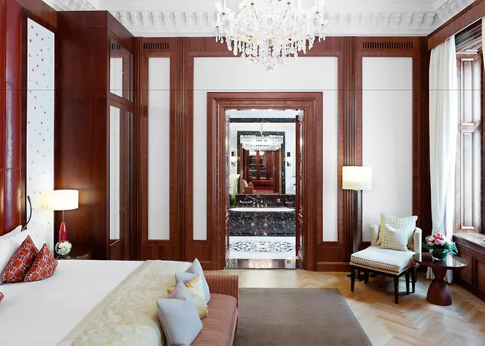 The Ritz-carlton, 5*