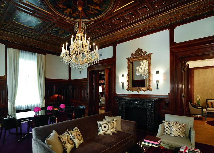 The Ritz-carlton,