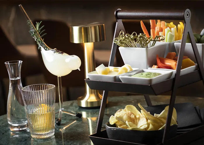 The Ritz-carlton, Hotel