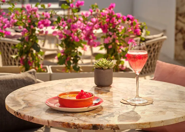 The Ritz-carlton,