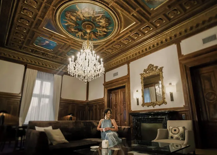 Отель The Ritz-carlton, 5*
